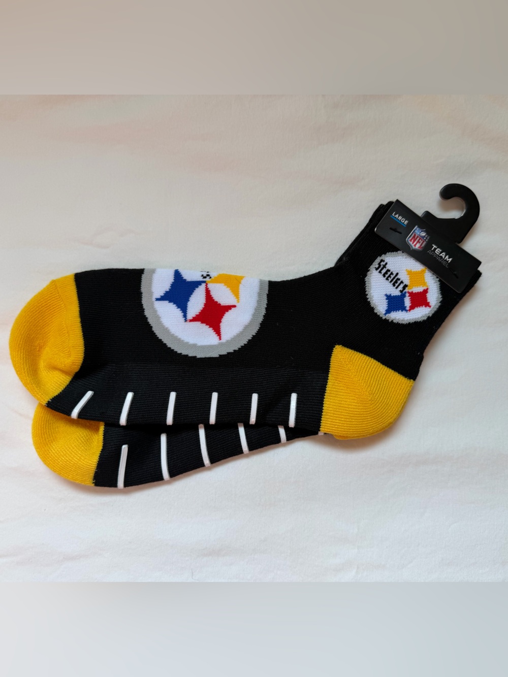 NFL Pittsburgh Steelers Socktastic Jumbotron Slipper Socks Large NWT Grip